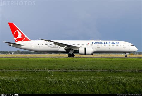 TC LLK Boeing 787 9 Dreamliner Turkish Airlines Gian Pietro