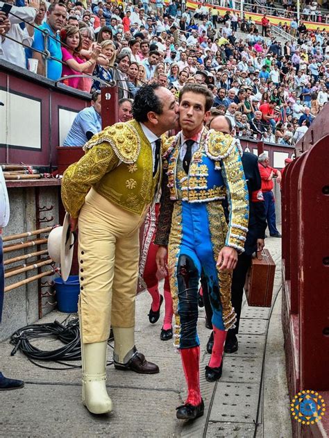 Pin En Tauromaquia En El Mundo En Traje De Torero Toros Toros