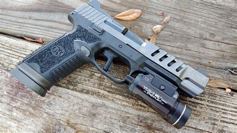 Review Fn America S Handguns