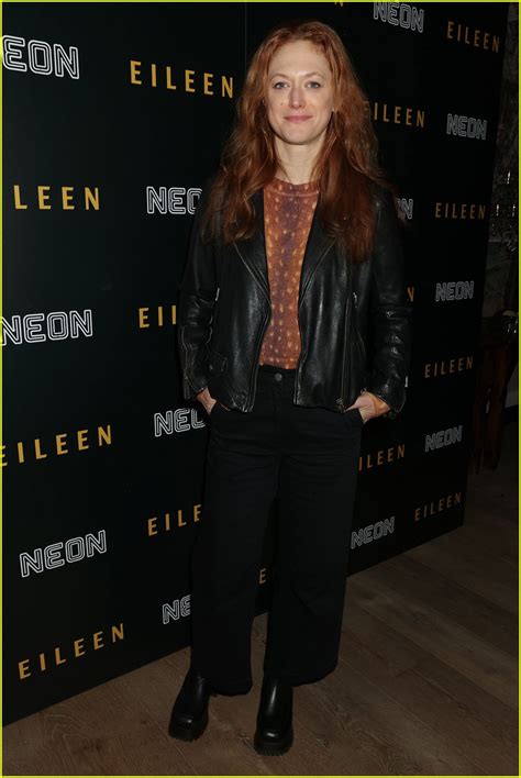 Anne Hathaway & Thomasin McKenzie Promote Their Movie 'Eileen' at NYC ...