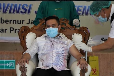 Pimpinan Dprd Ikuti Vaksinasi Pertama Di Jateng Dprd Jateng