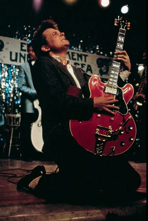 Michael J Fox Tocando Johnny B Goode En Volver Al Futuro Memorable