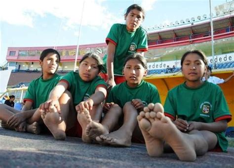 Las Ni As Aseguraban Correr Mejor Con Los Pies Descalzos