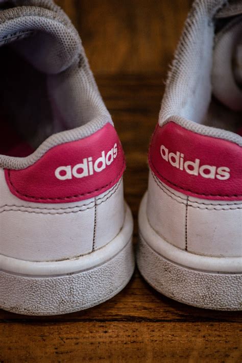 Free Picture Classic White Sneakers Adidas Fashion Leather Shoes