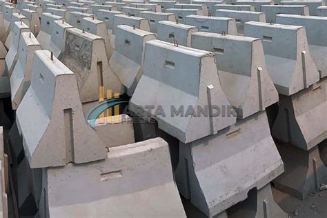 Harga Road Barrier Beton Pembatas Jalan Kualitas Terjamin