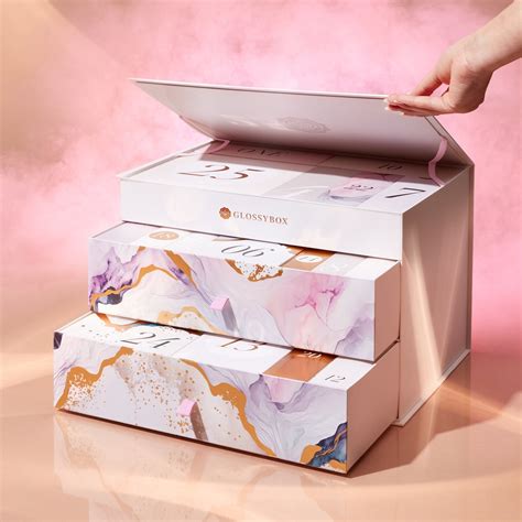 GLOSSYBOX Adventskalender 2024 Wert 705 GLOSSYBOX AT