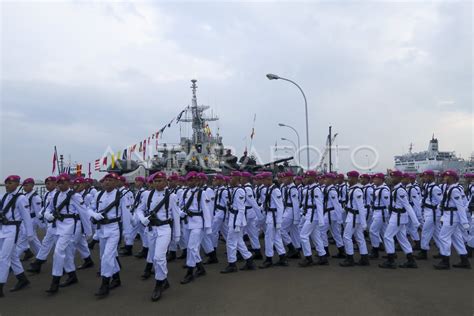 Upacara Hut Ke Tni Al Antara Foto