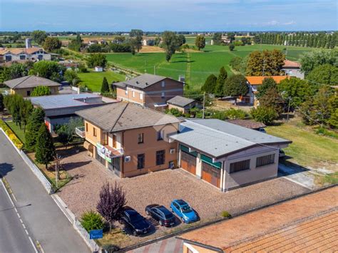 Casa Indipendente In Vendita A Castelnovo Di Sotto Reggio Emilia