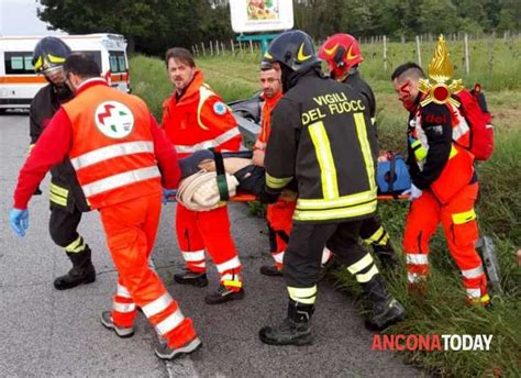 Incidente A Castelfidardo In Via Che Guevara