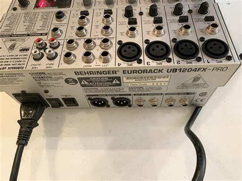 Eurorack UB1204FX Pro Behringer Eurorack UB1204FX Pro Audiofanzine