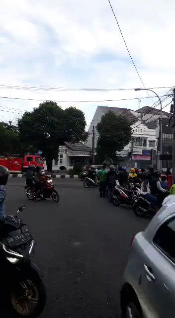 Merapi Uncover On Twitter Breaking News Ada Kebakaran Di Kota Baru