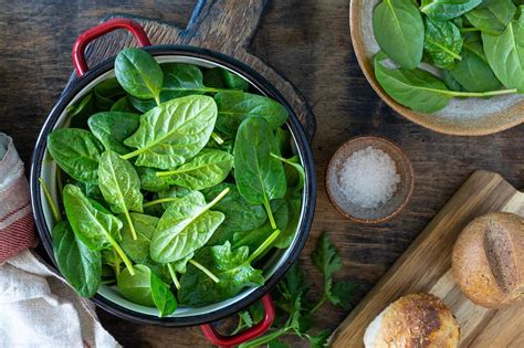 Alimentos Esenciales Para Un Cabello Saludable Gu A Masculina