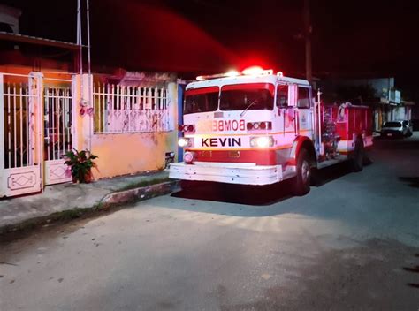 Incendian Un Coche Dentro De Vivienda En Chetumal Sol Quintana Roo