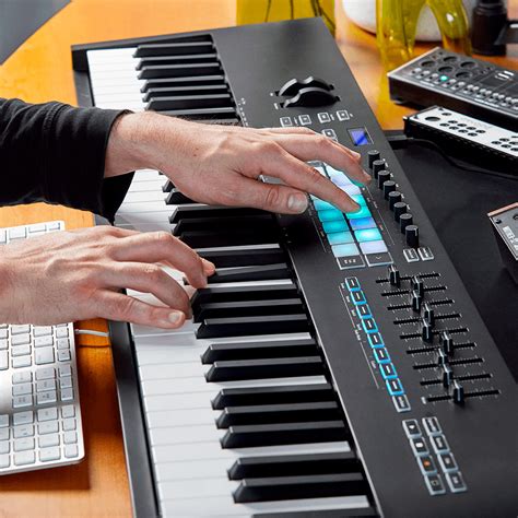 Novation Launchkey 88 Mk3 Clavier Maître