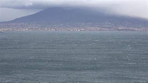 Allerta Meteo In Campania Neve E Gelo In Arrivo Anche Sulle Coste