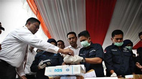 Foto Polda Sulsel Gelar Pemusnahan Barang Bukti Narkotika Jenis Sabu