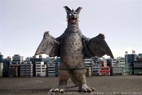 【ウルトラマンデッカー】一度もウルトラマンと戦ったことがない 幻の怪獣チャンドラー登場！｜画像 ｜講談社