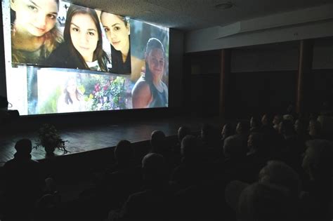 Uz Puno Emocija I Suza Premijerno Prikazan Dokumentarni Film O