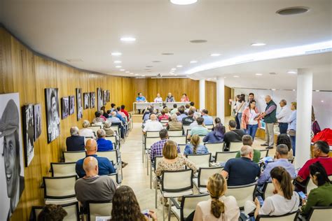 Amat Llena La Sala Juan Ib Ez De La Plaza De Toros Con La Pe A Taurina