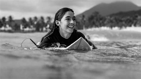 Vídeo Garazi la mejor surfista española El surf siempre ha estado