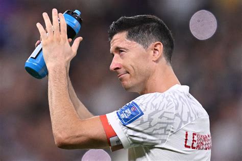 Robert Lewandowski Nie Rozumie Decyzji Hiszpan W To Jest Bolesne