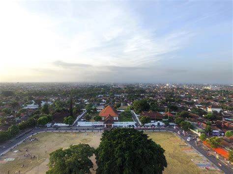 Alkid Jogja Alun Alun Kidul Kraton Yogyakarta Yang Terbagi Zona Waktu