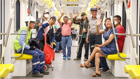 M S De Millones De Personas Se Movilizaron En El Primer Tren