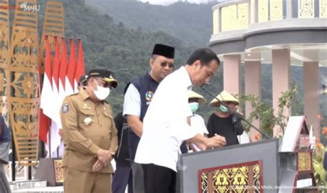 Resmikan Bendungan Di Sumbawa Jokowi Dorong Peningkatan Produktivitas