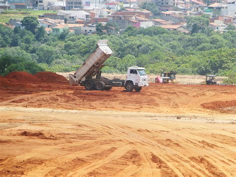 Obras Da Eta Vit Ria R Gia Prosseguem Na Fase De Terraplanagem