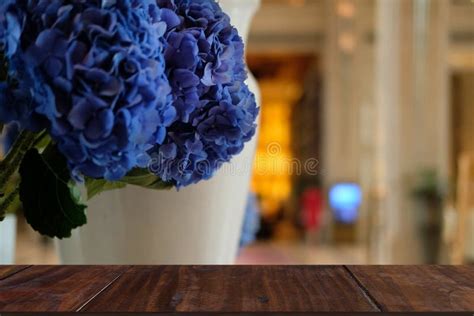 Blue Hydrangea Flower Bouquet Bunch In Vase Stock Image Image Of