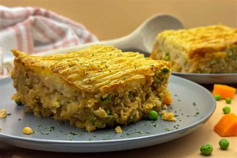 Easy Shepherd’s Pie with Lentils - Easy Vegan Grub