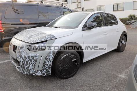 Peugeot 208 2025 Le Prime Immagini Del Restyling FOTO SPIA