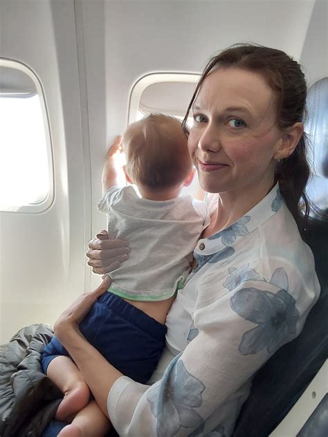 7 Tips for Booking Your Flight when Traveling with a Baby - Trabel Baby