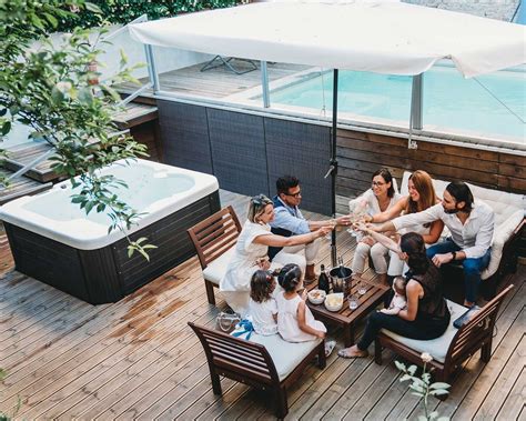 Hot Tub Bar Ideas 11 On Trend Looks Gardeningetc