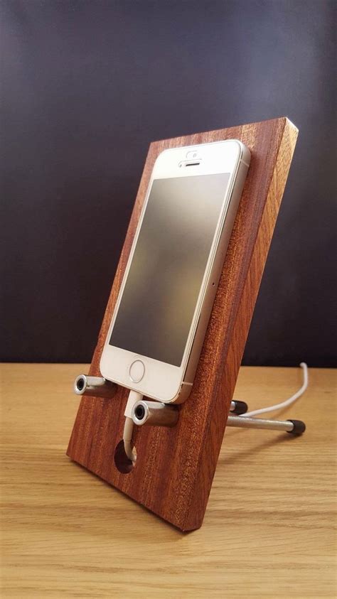 Diy Phone Stand You Can Make Easy By Yourself Cuethat Diy Phone