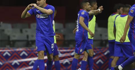 Reynoso Y Cruz Azul Acarician Récord De Triunfos En México Los