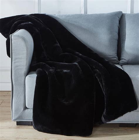 Beverly Luxury Black Chinchilla Faux Fur Throw Blanket Nube Decor