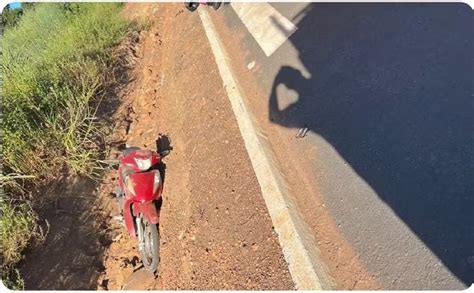 Idosa De Anos Morre Ao Perder Controle De Moto E Cair Em Vala