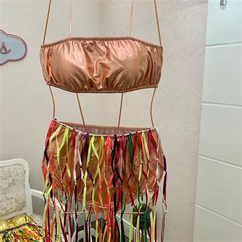 Top Cropped Hot Pant Metalizado Saia Tirinhas Elo