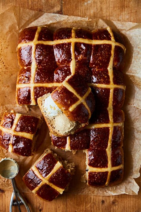 The Best Hot Cross Buns In London Bakeries This Easter From Toklas To Jolene