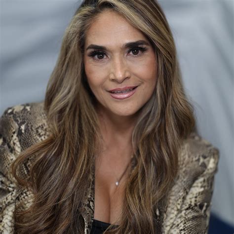 Anita N Santos Torres