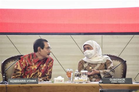 Gubernur Khofifah Pimpin RUPS LB Bank Jatim Tetapkan Dua Direktur Baru