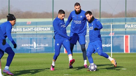 Mbapp E Messi Participam De Treino Do Psg S V Speras Do Jogo Contra O