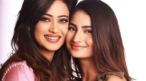 Famous Mother Daughter Duo In Bollywood