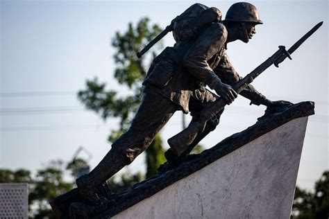 The Montford Point Marine Sculpture That Represents NARA DVIDS