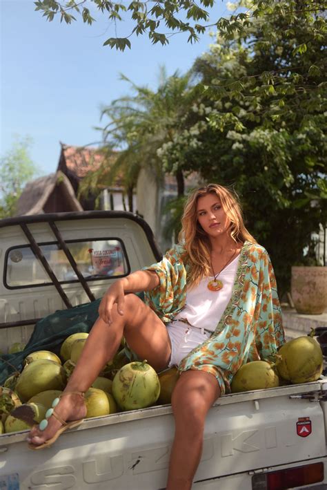 Kimono Uluwatu Hot Lava