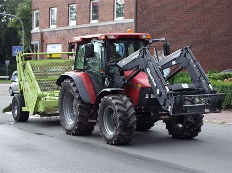 Casejx1080u Ist Auf Den Straßen Von Cuxhaven Unterwegs 090828