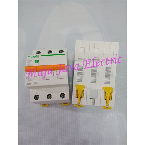 Jual MCB Schneider 3 P Phase 3P Domae Circuit Breaker 32 A Ampere Amper