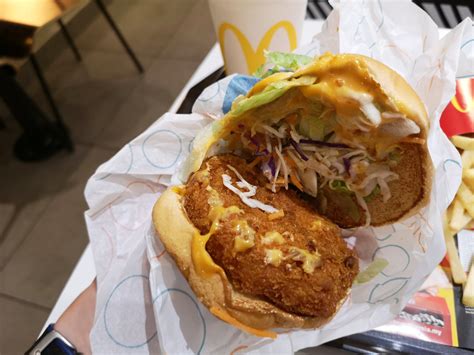 Worth The Hype Mcdonalds Malaysia Sweet Chilli Fish Burger — Bibz Eats