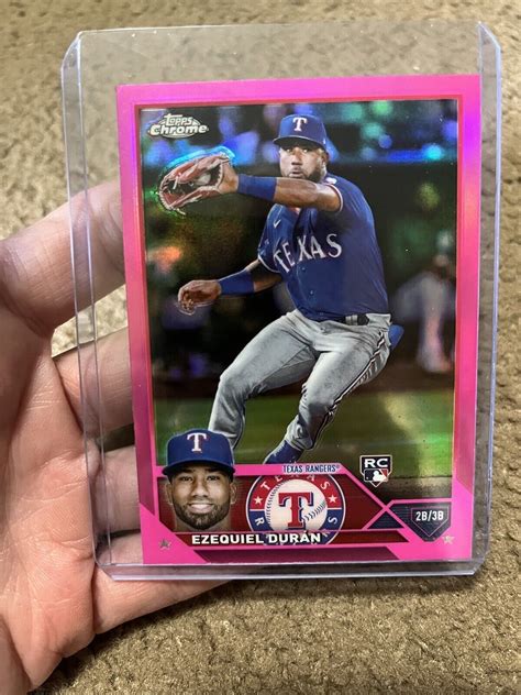 2023 Topps Chrome Ezequiel Duran Pink Refractor Rookie RC 36 Rangers